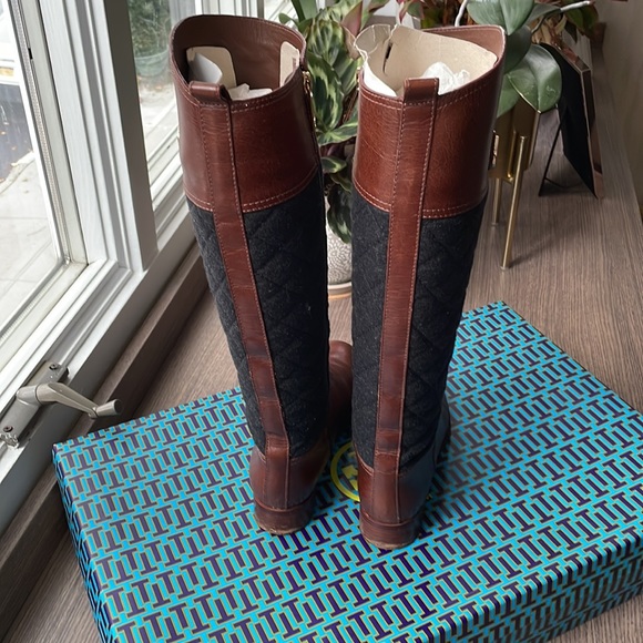 Tory Burch Rosalie 30mm Riding Boots, Almond/ Charcoal, Size 6.5 - Picture 3 of 14